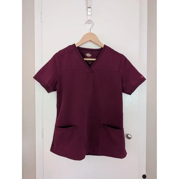 Dickies Wine Red Women's V-Neck Rib Knit Panel Scrub Top Sz S Healthcare Medical - Picture 1 of 8